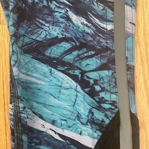 Lululemon leggings reflector stripe sz 6 new design cinch waist black and blue - Picture 2 of 8